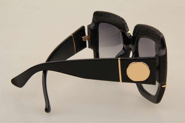 GG0484S Sunglasses In Black Gradient Grey