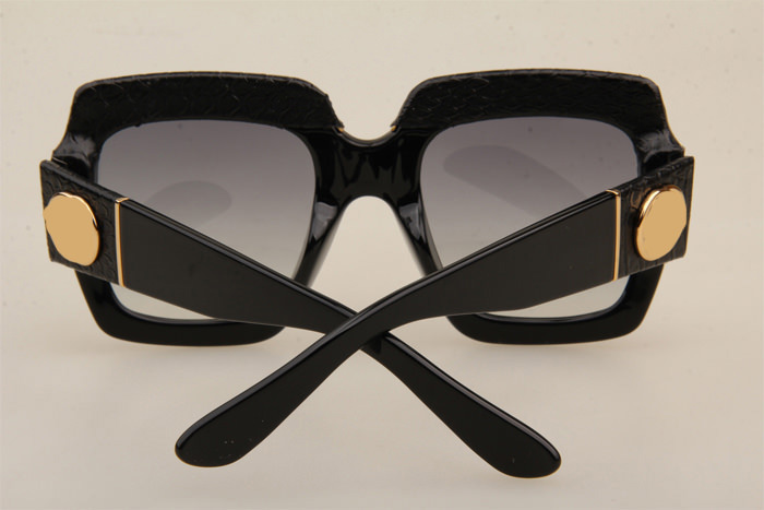 GG0484S Sunglasses In Black Gradient Grey