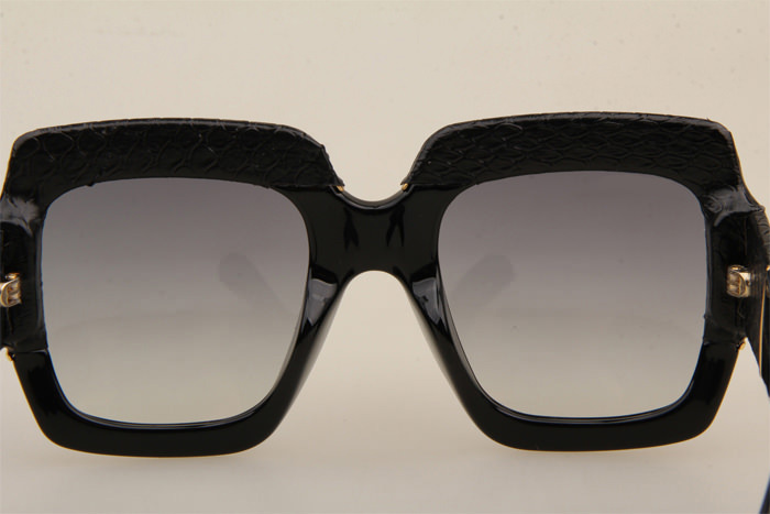 GG0484S Sunglasses In Black Gradient Grey