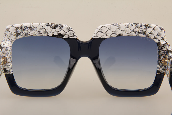 GG0484S Sunglasses In White Black Gradient Blue