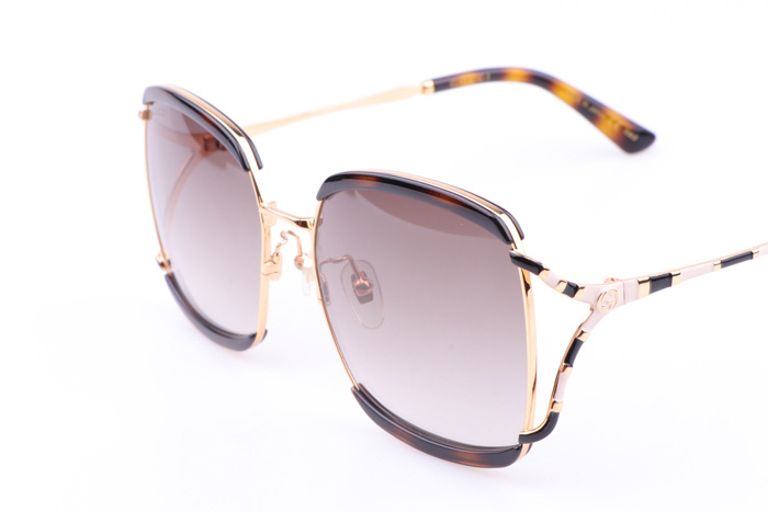 GG0593SA Sunglasses In Tortoise Gold Gradient Brown