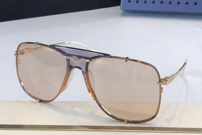 GG0739S Sunglasses In Grey Gold Gradient Pink Lens