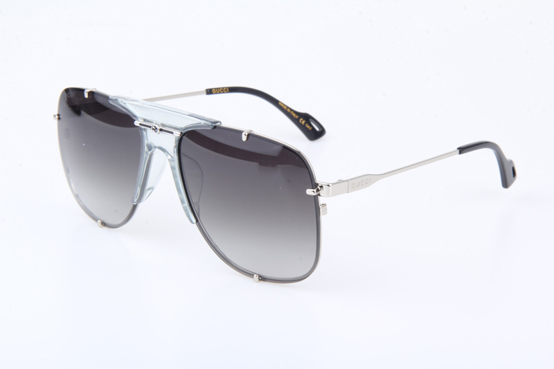 GG0739S Sunglasses In Transparent Silver Gradient Grey Lens