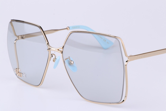 GG0817S Sunglasses In Gold Blue