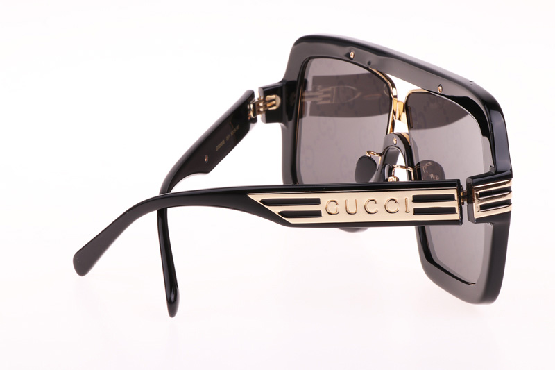 GG0900S Sunglasses In Black Grey Logo Lens