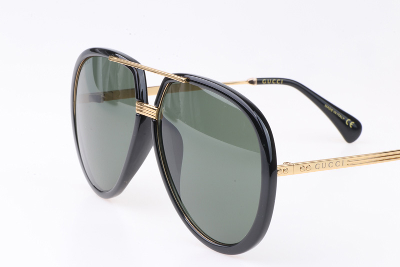 GG0904S Sunglasses In Black Gold Green Lens