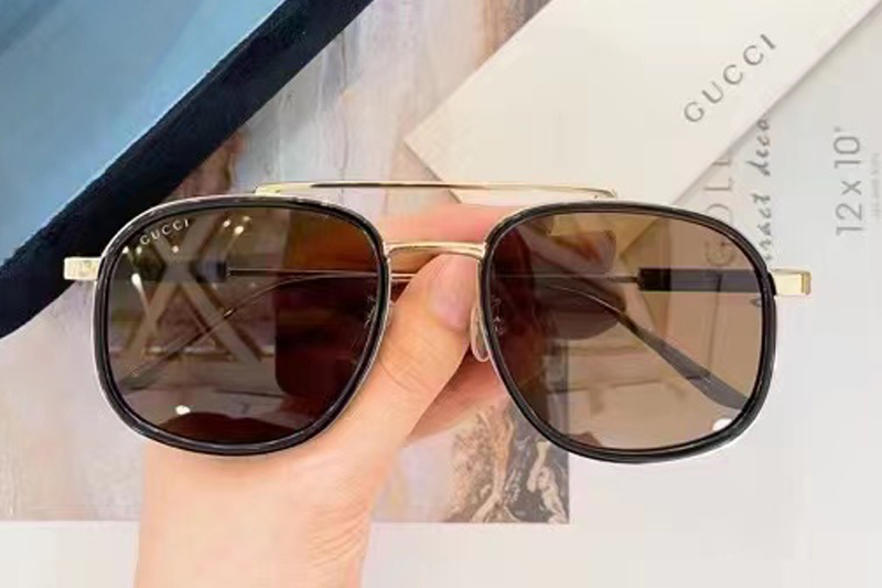 GG1310S Sunglasses In Black Gold Brown Lens