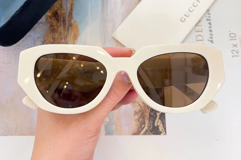 GG1421S Sunglasses In White Brown Lens