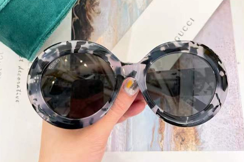 GG1647S Sunglasses Gray Tortoise Gray
