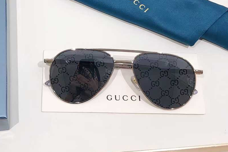 GG1679S Sunglasses Silver Mirror Logo