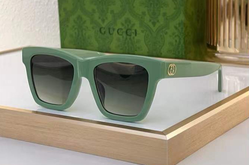 GG1714S Sunglasses Green Gradient Gray