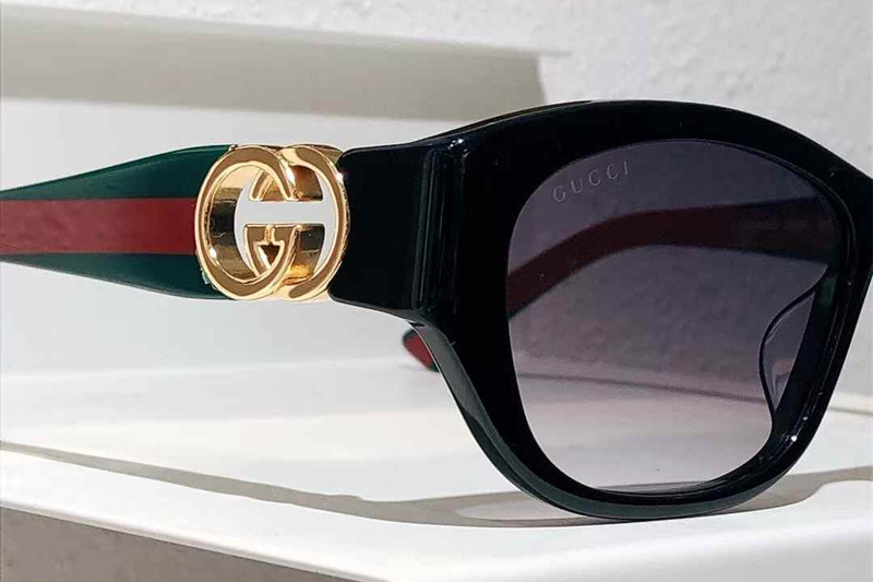GG1826S Sunglasses Black Green Gradient Gray