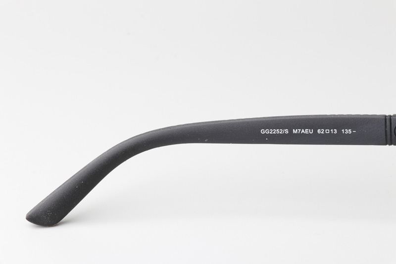 GG2252S Sunglasses Black Gradient Gray