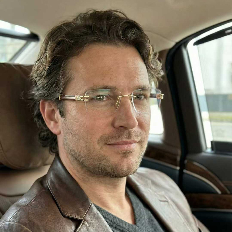Highness I Eyeglasses Gold Tortoise