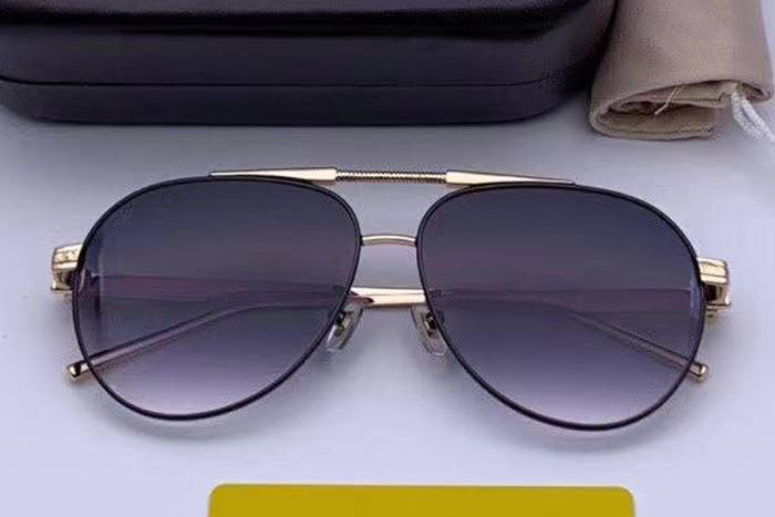 L-V Z0965 Sunglasses In Black Gold Gradient Grey