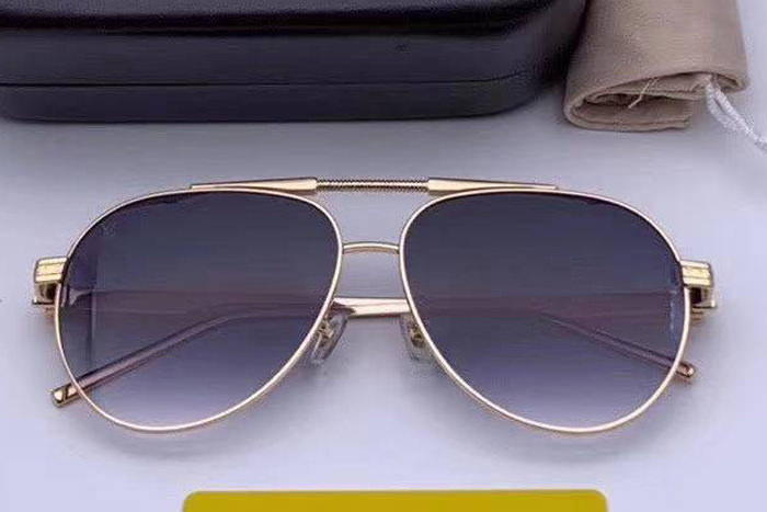 L-V Z0965 Sunglasses In Gold Gradient Grey