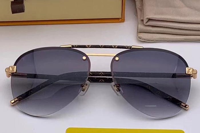 L-V Z1108E Sunglasses In Gold Gradient Grey