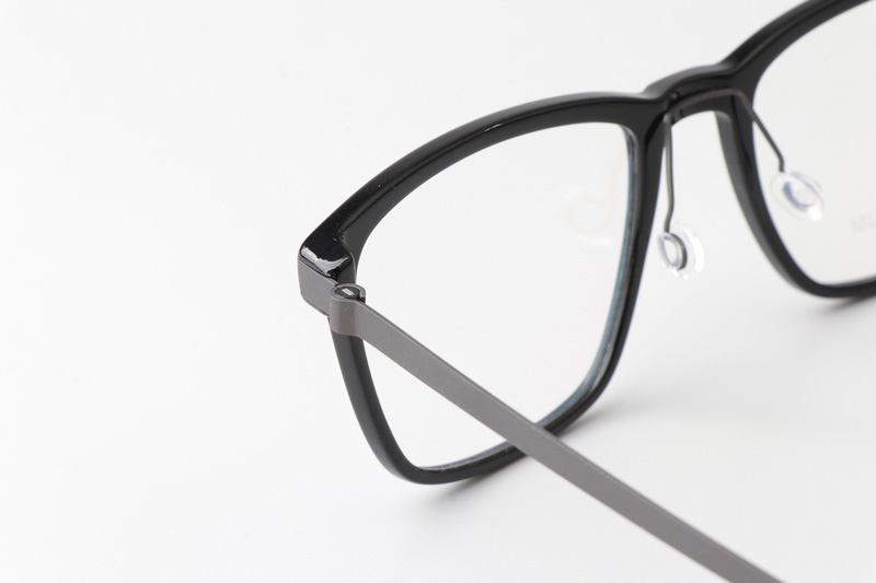 LB1260 Eyeglasses Black Gunmetal