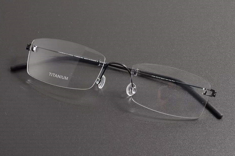 LB2120 Eyeglasses Black