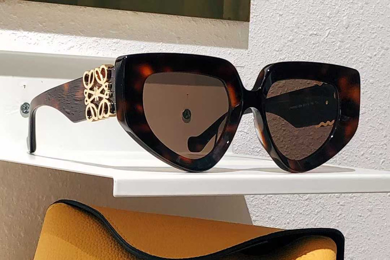 LW40154U Sunglasses Tortoise Brown