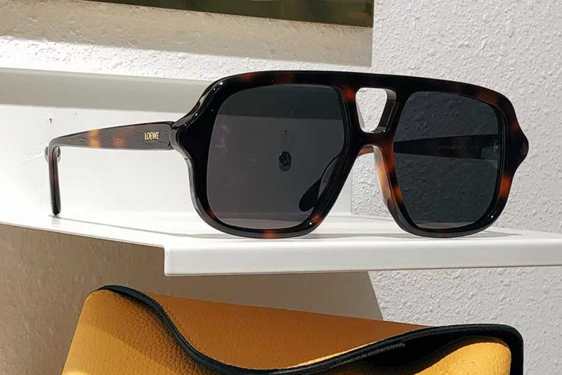 LW40161U Sunglasses Tortoise Gray