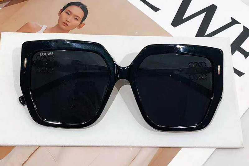 LW50401 Sunglasses Black Gold Gray