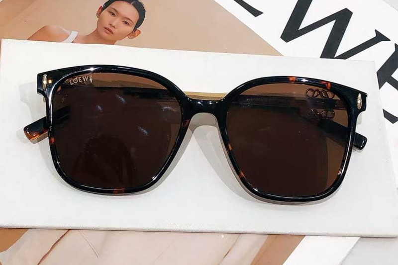 LW50402 Sunglasses Tortoise Brown