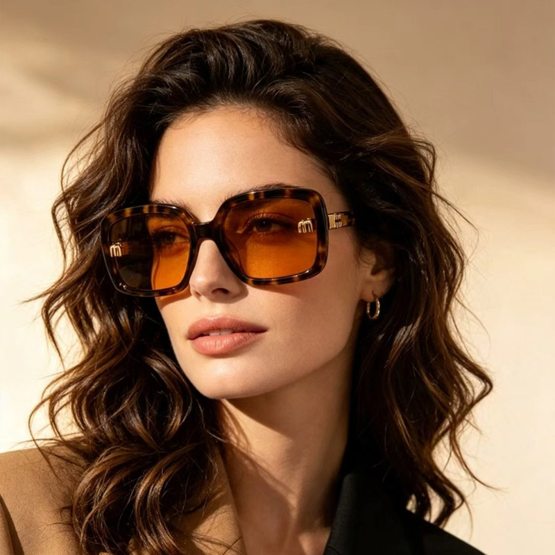 MU155AV Sunglasses Tortoise Yellow