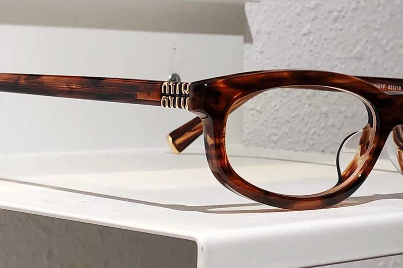 MUA06S Eyeglasses Light Tortoise