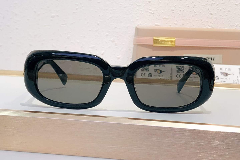 MUB13S Sunglasses Black Gray