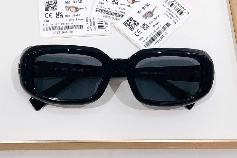 MUB13S Sunglasses Black Light Gray