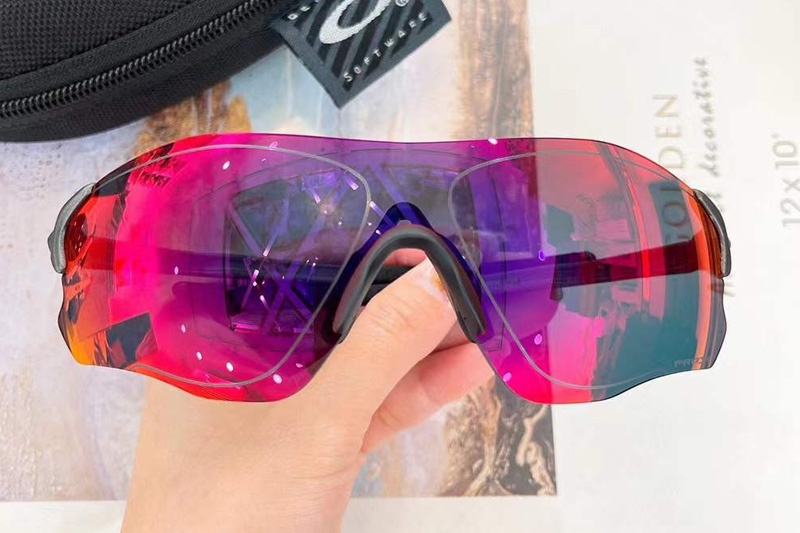 OO9313 Sunglasses Gunmetal Red Flash