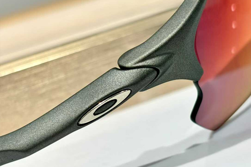 OO9313 Sunglasses Gunmetal Red Flash