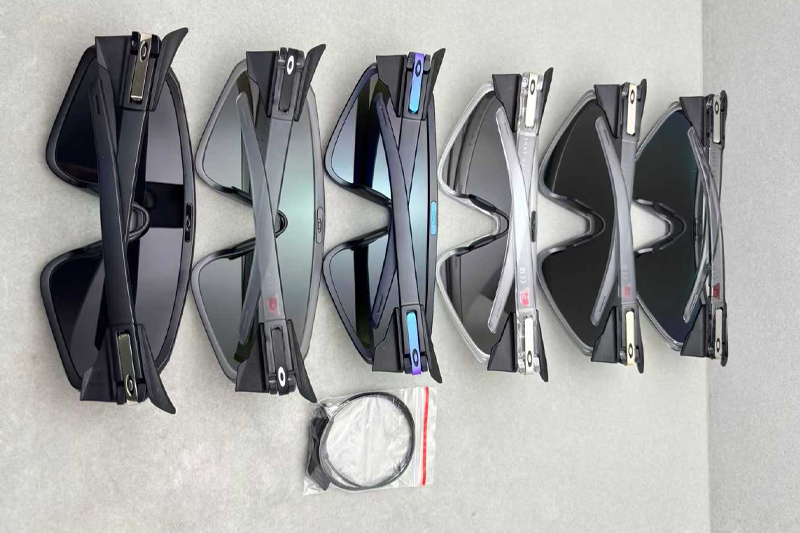 OO9404 Sunglasses Black Gray