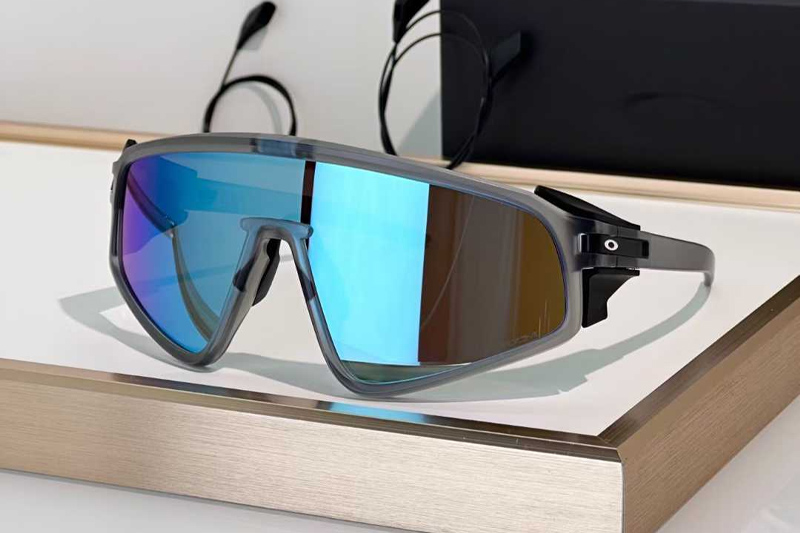 OO9404 Sunglasses Gray Blue Flash