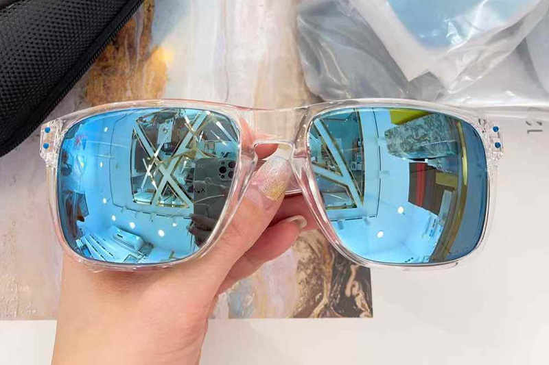 OO9417 Sunglasses Transparent Blue Flash