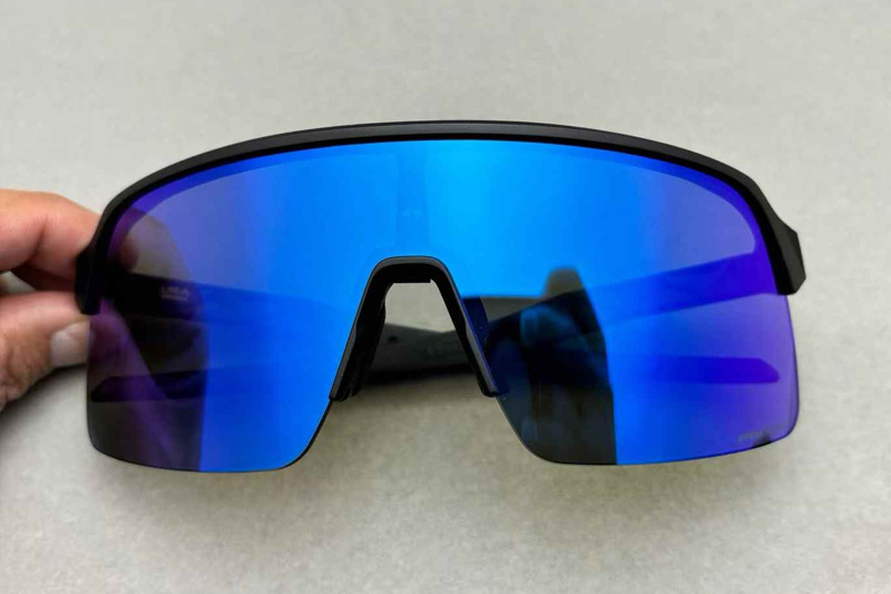 OO9463 Sunglasses Black Blue Flash