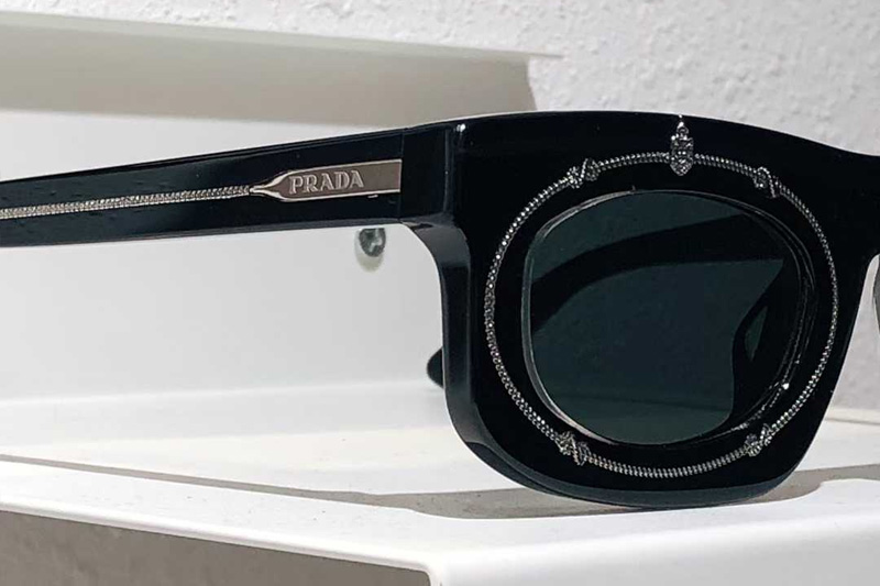 PRB02S Sunglasses Black Silver Gray