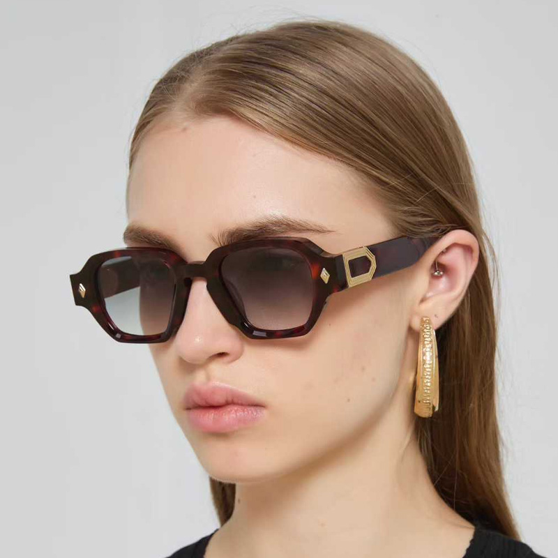 Project P02 Sunglasses Tortoise Gradient Gray