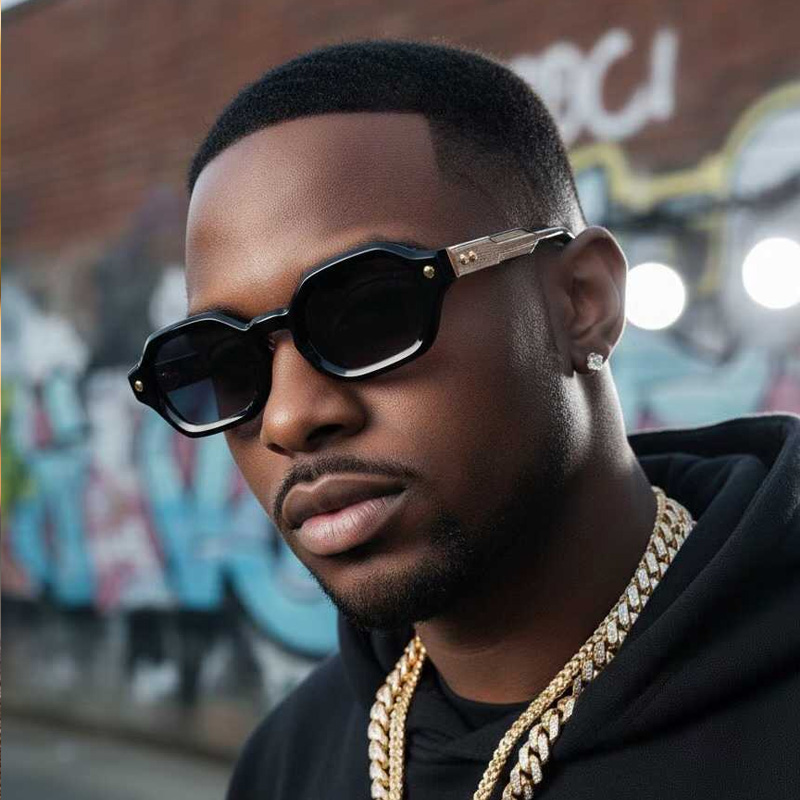 Project P05 Sunglasses Black Gold Gradient Gray