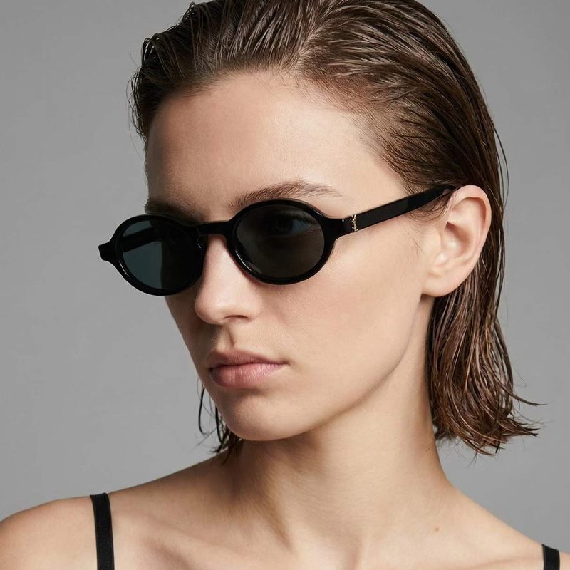 SLM161 Sunglasses Black Silver Gray
