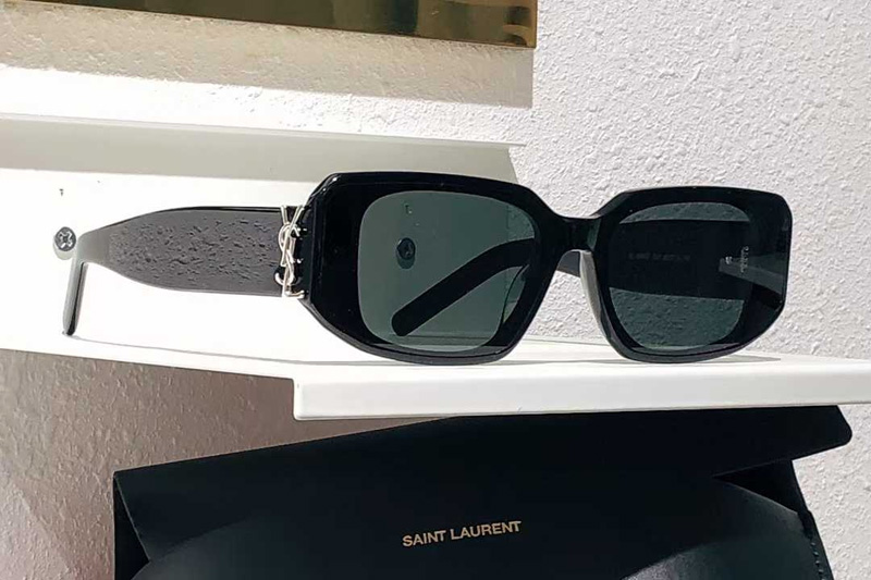 SLM96F Sunglasses Black Silver Gray