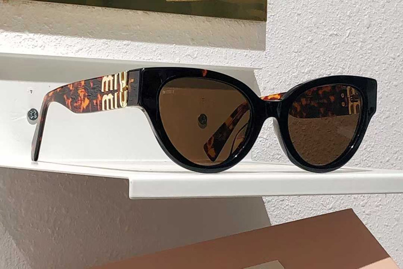 SMU01V Sunglasses Tortoise Brown