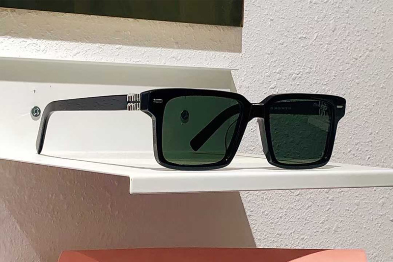 SMU13ZS Sunglasses Black Silver Green