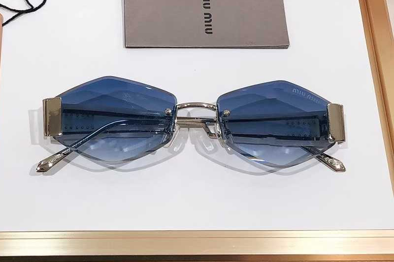 SMU16ZS Sunglasses White Gradient Blue