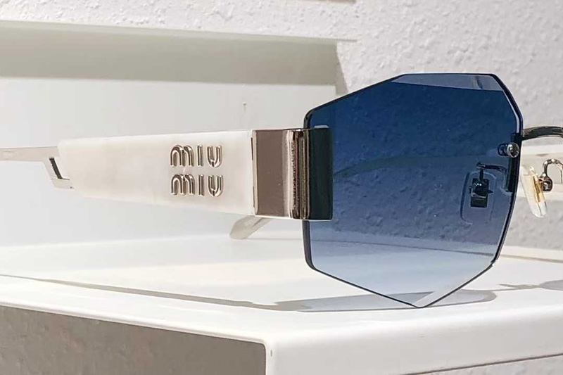 SMU18ZS Sunglasses White Gradient Blue