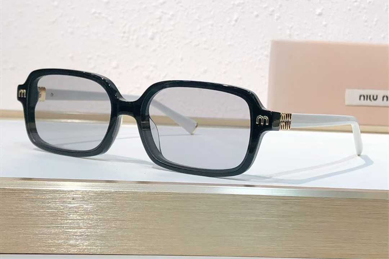 SMU72KS Sunglasses Black White Light Gray