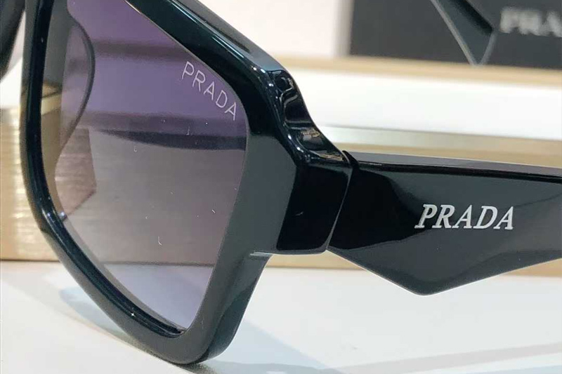 SPRA05S Sunglasses Black Gradient Gray