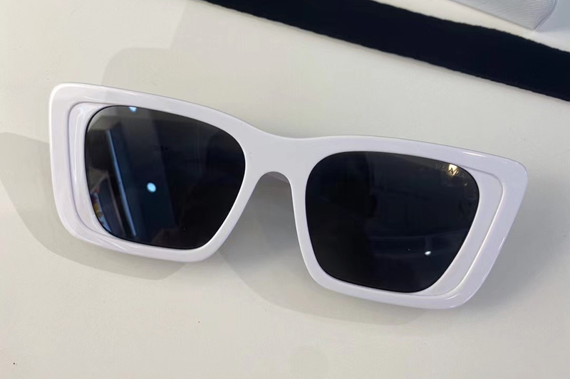 SPR 08Y-F Sunglasses White Grey