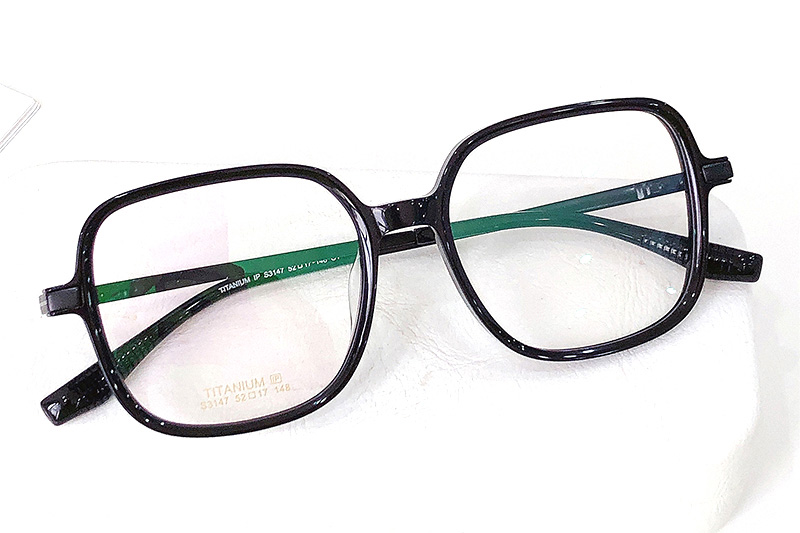 TCS3147 Eyeglasses Black